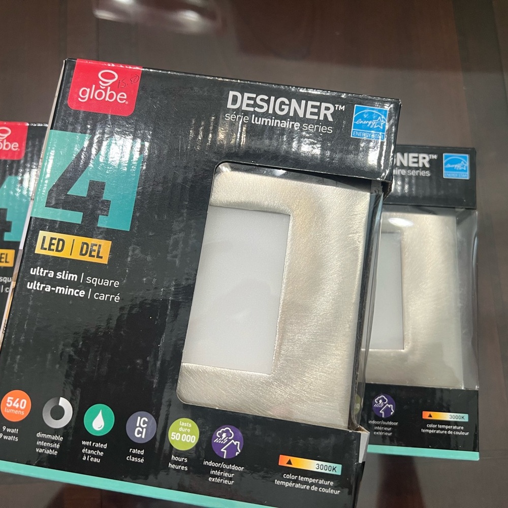 Globe Designer Square LED Light Kit in Black and White- dimmable